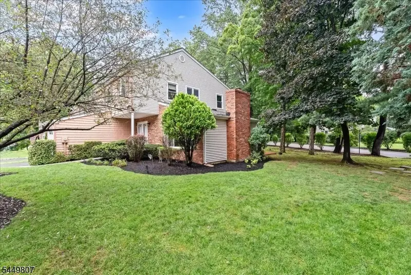 108 Saratoga Sq, Wayne, NJ 07470 - #2