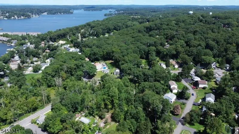 66 Iroquois Ave, Landing, NJ 07850 - #2
