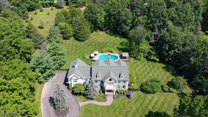 7 Martin Ln, Mendham, NJ 07960 - #1
