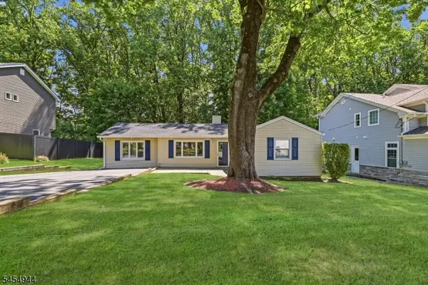 51 Memory Ln, Denville Twp., NJ 07834