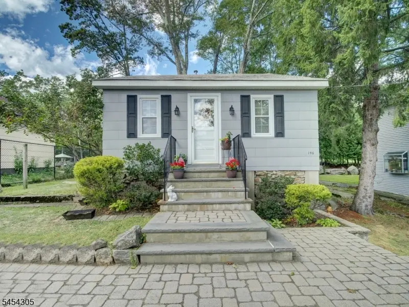 146 Monroe Trl, Hopatcong, NJ 07843 - #1
