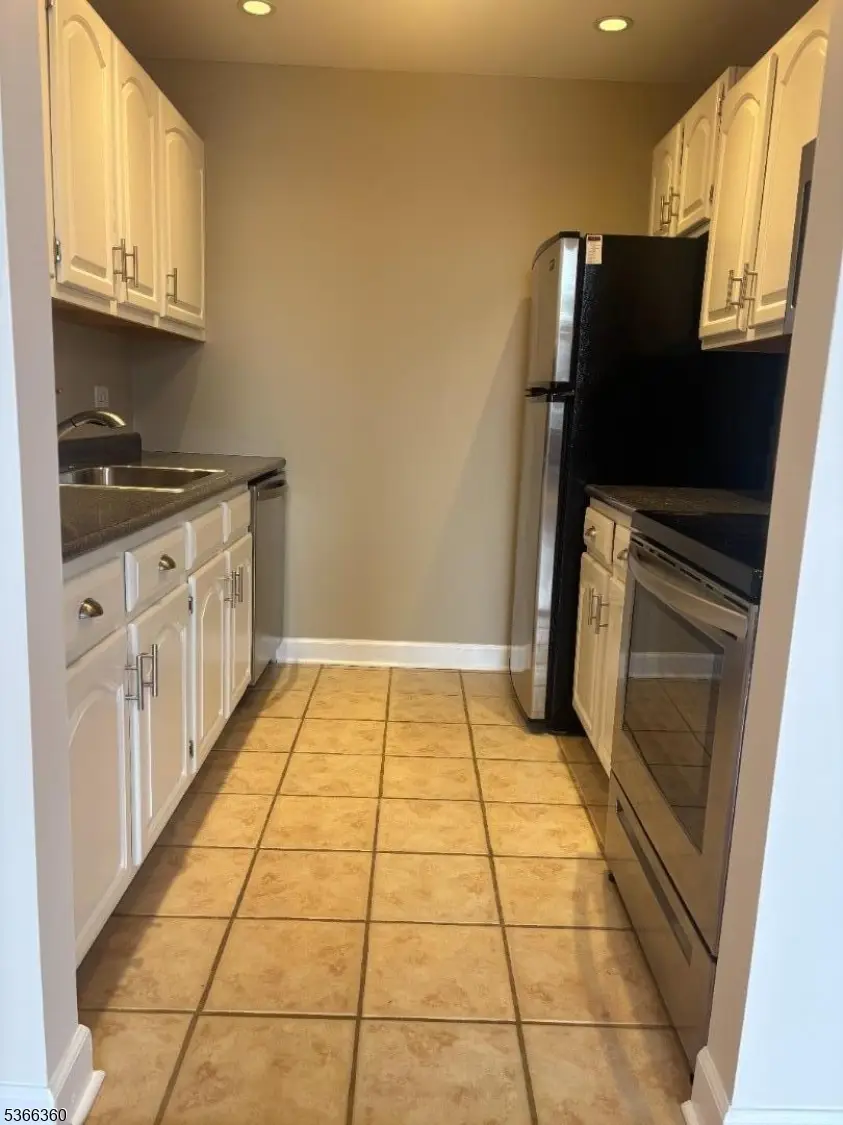 220 Main St #202, Singac, NJ 07424 - #2