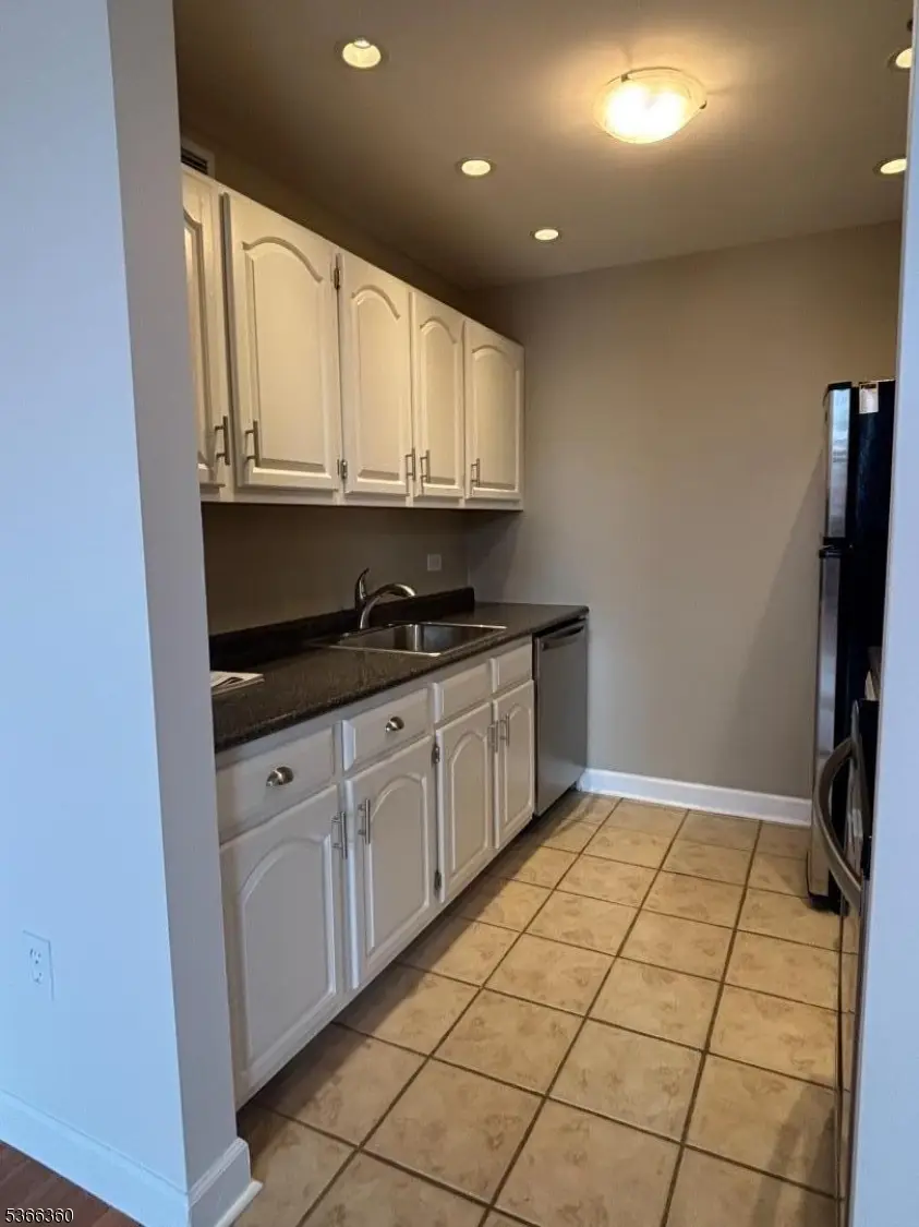 220 Main St #202, Singac, NJ 07424 - #3