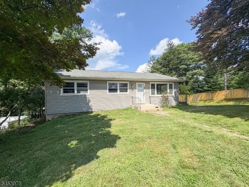 101 Winding Hill Rd, Hopatcong, NJ 07843 - #1