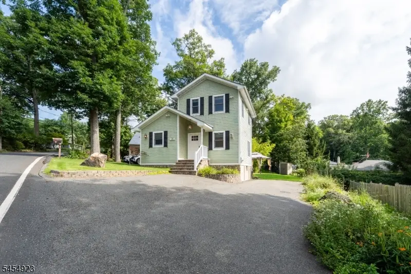 15 Northwestern Way, Hopatcong, NJ 07843 - #1