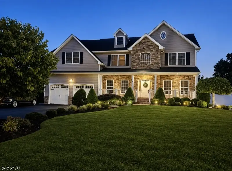6 Briarheath Ln, Clark, NJ 07066 - #2