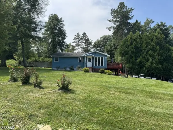 31 Barry Dr, Vernon Twp., NJ 07461