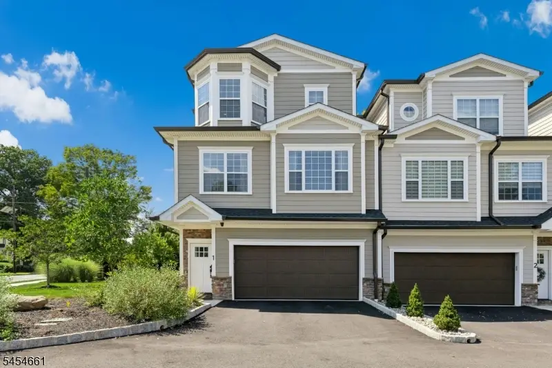 484 4th Ave #1, Garwood, NJ 07027 - #1