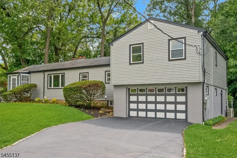 55 Rock Spring Ave, West Orange, NJ 07052 - #2