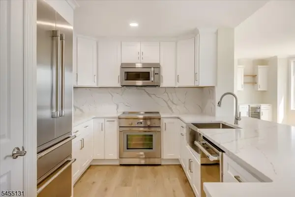 6315 City Pl #315, Edgewater Boro, NJ 07020