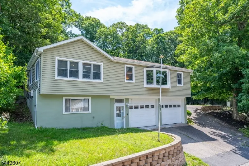 335 Elmira Trl, Hopatcong, NJ 07843 - #2