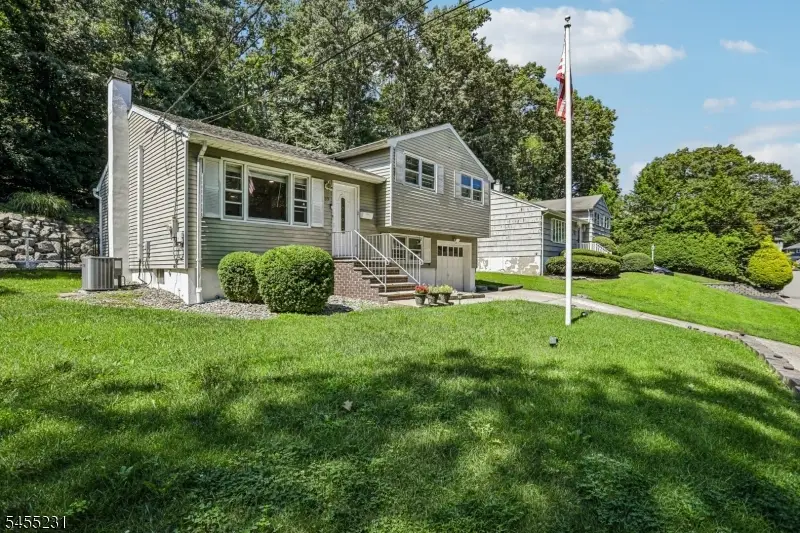 89 Knolls Rd, Bloomingdale, NJ 07403 - #3