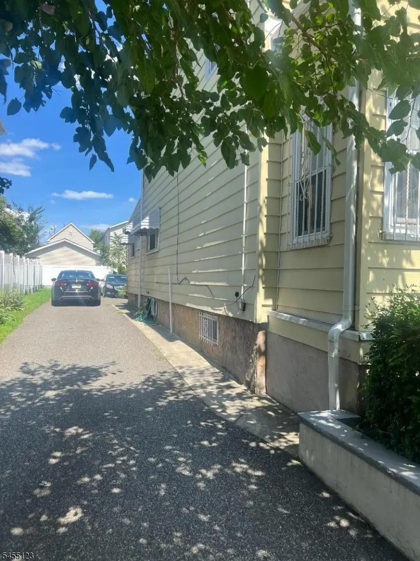 1013 Laura St #1, Elizabeth, NJ 07201 - #2