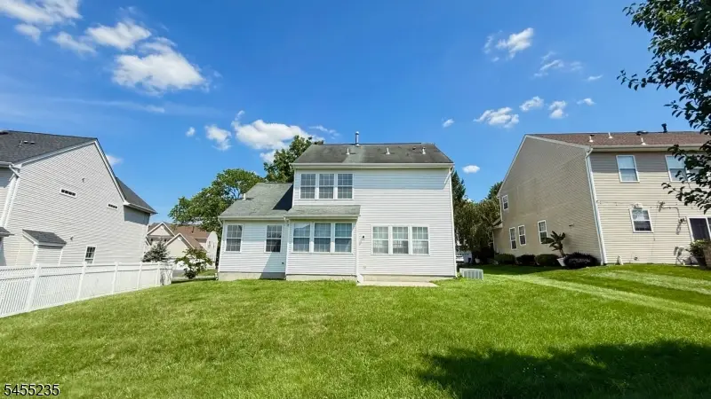 6 Joanne Ct, Bradley Gardens, NJ 08807 - #2