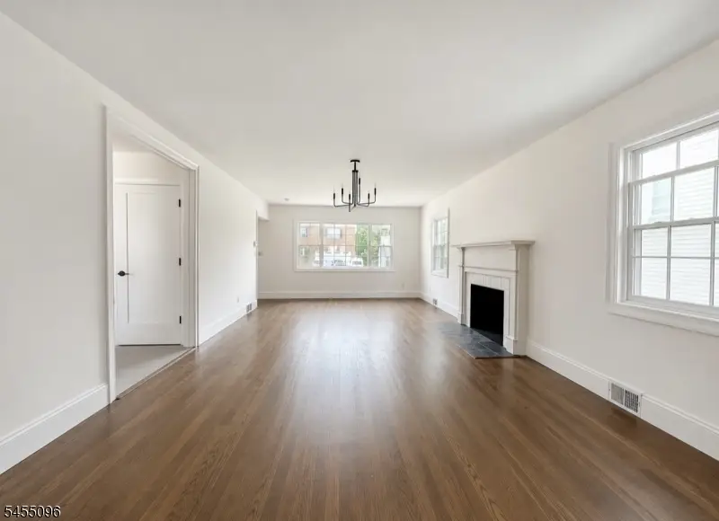 135 Washington Ave, West Caldwell, NJ 07006 - #3