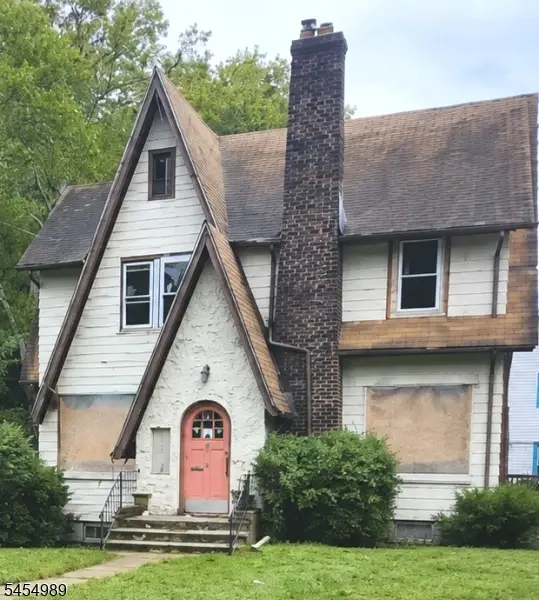 52 Hillside Ave, West Orange, NJ 07052 - #1