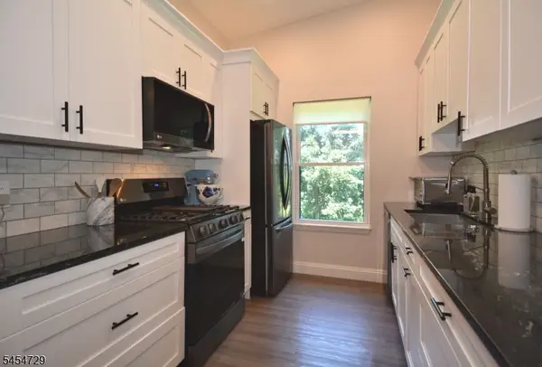 816 Spruce Hills Dr #816, Glen Gardner Boro, NJ 08826