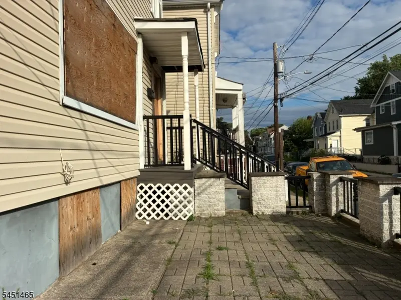 145 Ward St, Orange, NJ 07050 - #3