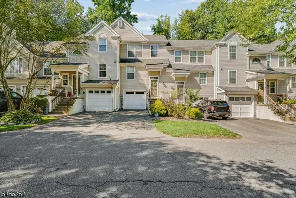 17 Rushmore Ln, Allamuchy Twp., NJ 07840