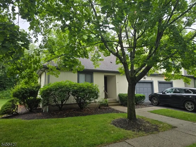 41 Arbor Cir, Bernards, NJ 07920 - #1
