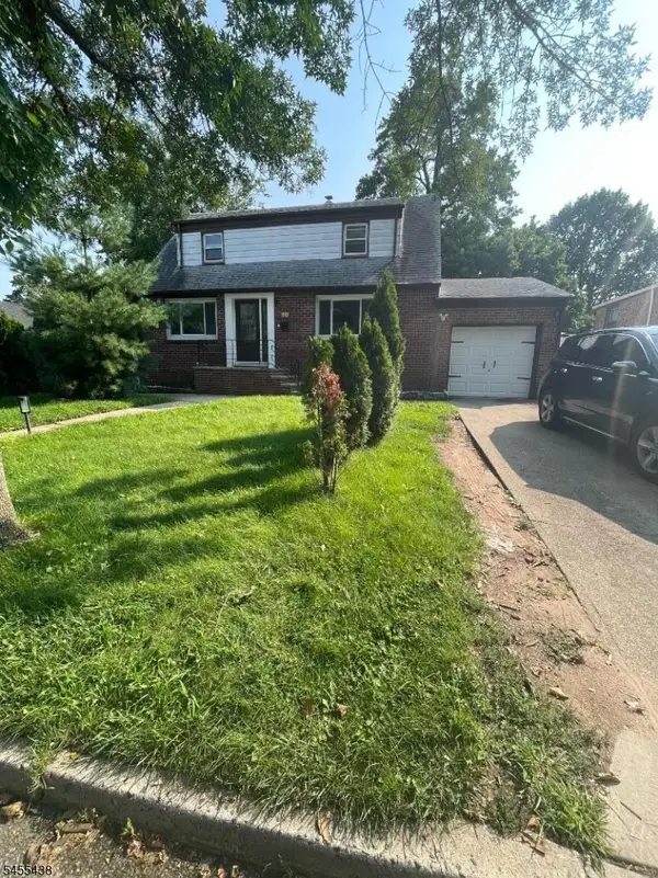 80 Circle Drway, Teaneck Twp., NJ 07666