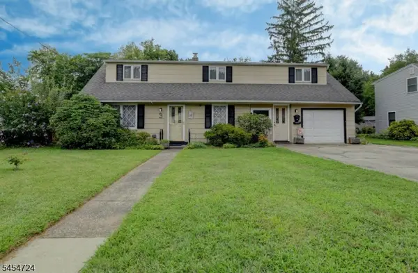 3 Village Rd, Pequannock Twp., NJ 07444