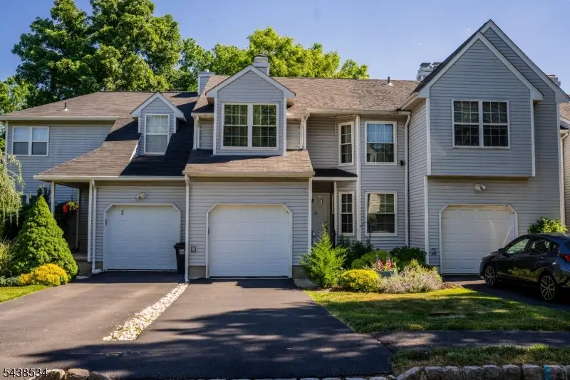 4 Delaware Ln, Branchburg, NJ 08876 - #2