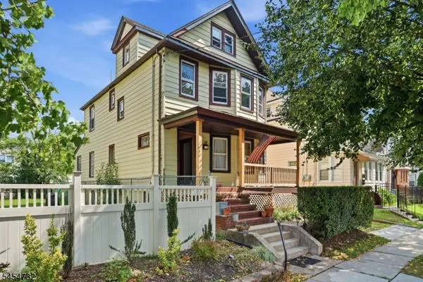 23 W 18th St, Linden City, NJ 07036