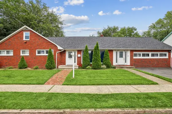 382 Amherst St, East Orange City, NJ 07018