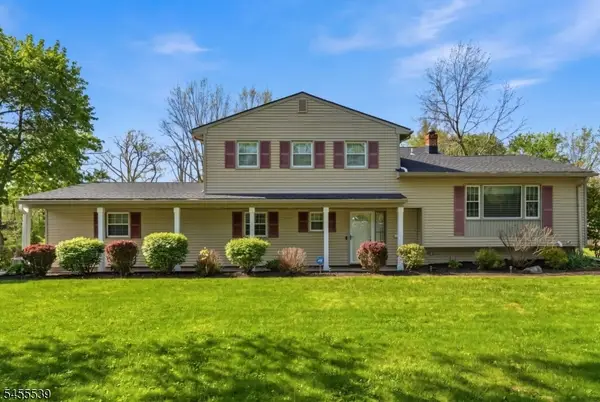 61 Queen Anne Dr, Bernards Twp., NJ 07920
