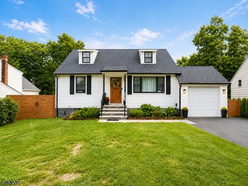 9 Frederick Pl, Cedar Knolls, NJ 07927 - #1