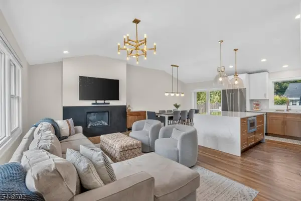 47 Lewis St, Cranford Twp., NJ 07016