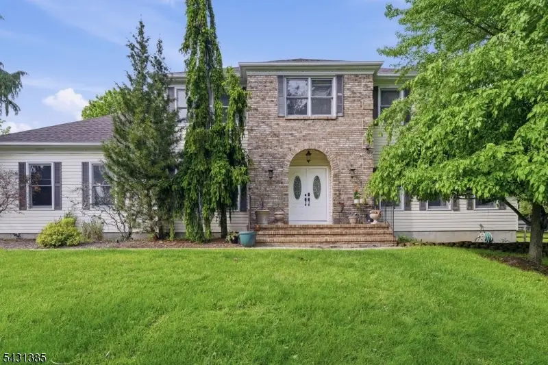 1116 Van Arsdale Dr, Neshanic Station, NJ 08853 - #3