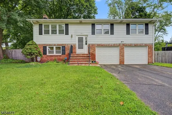 401 E Plane Street, Hackettstown Town, NJ 07840