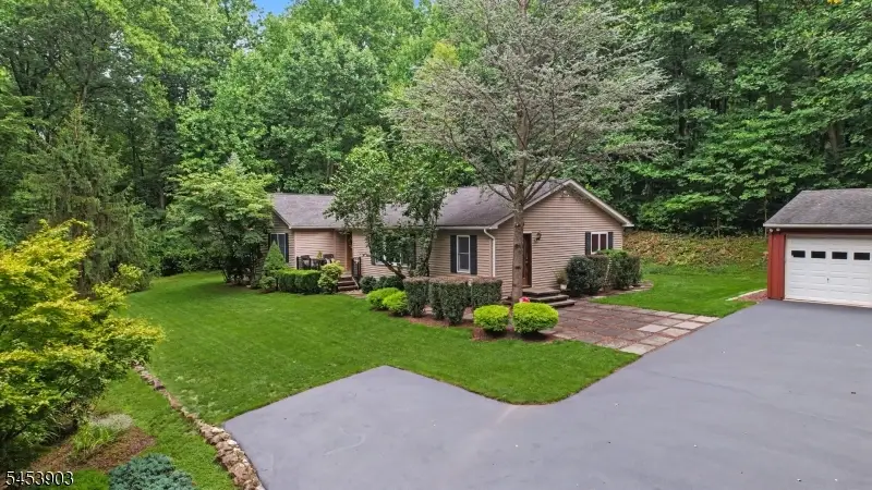6 Garner Rd, Bethlehem, NJ 08804 - #2