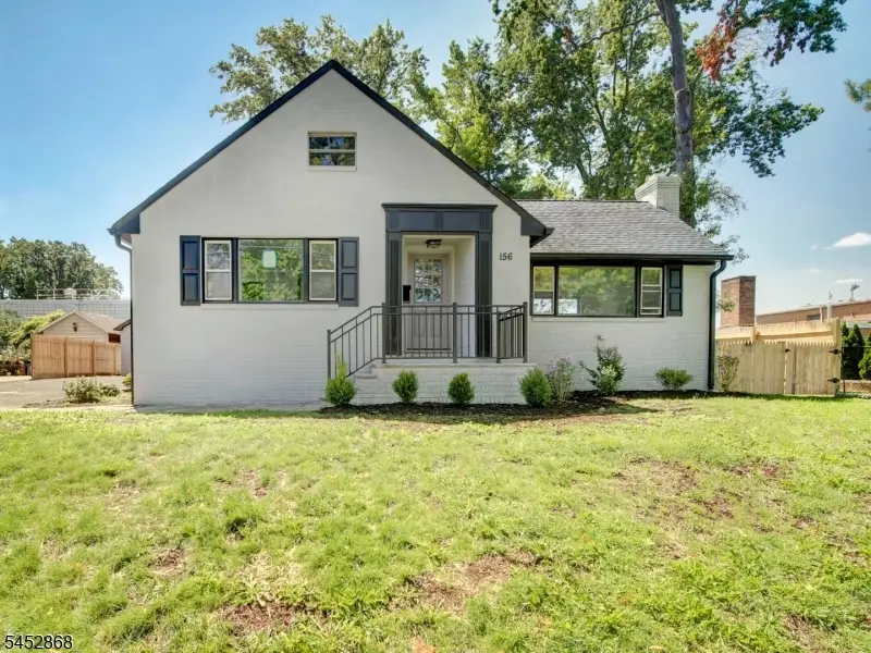 156 W Lincoln Ave, Roselle Park, NJ 07204 - #2