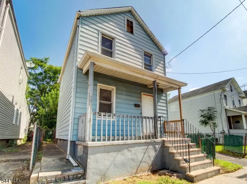220 William St, Rahway, NJ 07065 - #2