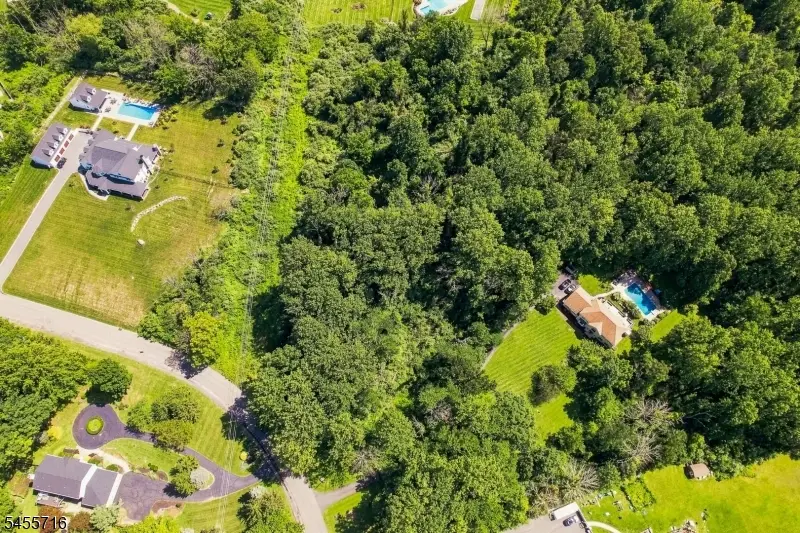 17 Woodfield Rd, Green, NJ 07821 - #2