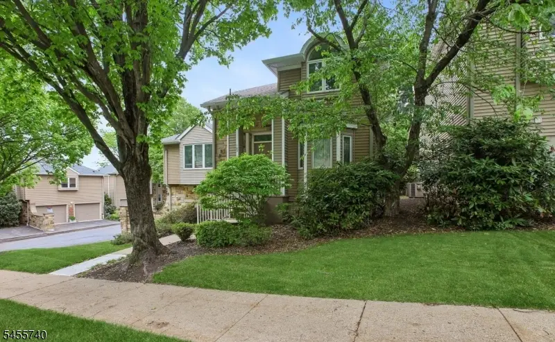 163 Clarken Dr, West Orange, NJ 07052 - #1