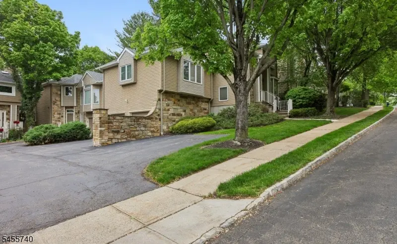 163 Clarken Dr, West Orange, NJ 07052 - #3