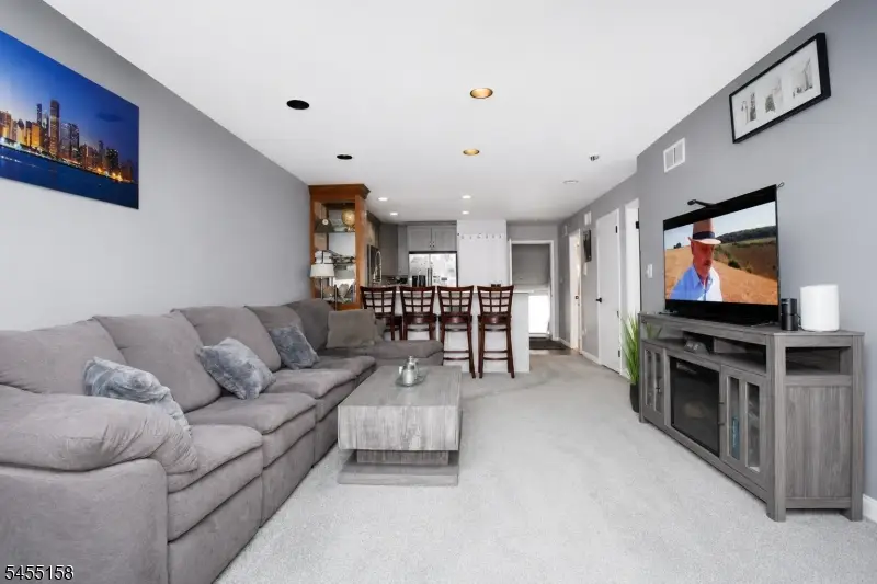 820 Topsail Ln, Secaucus, NJ 07094 - #3
