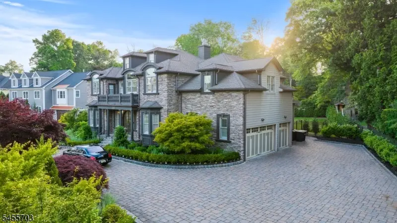 129 Braidburn Rd, Florham Park, NJ 07932 - #2