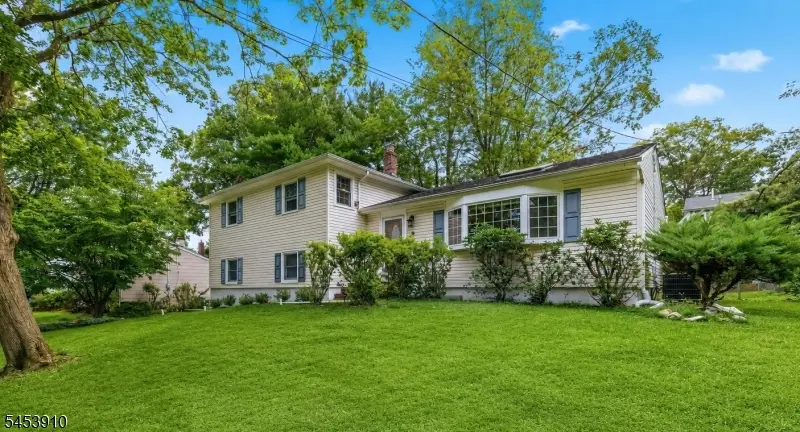 9 Trombley Dr, Livingston, NJ 07039 - #2