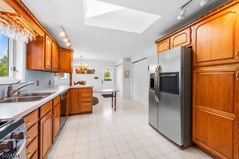 39 Cornhollow Rd, Succasunna, NJ 07876 - #2