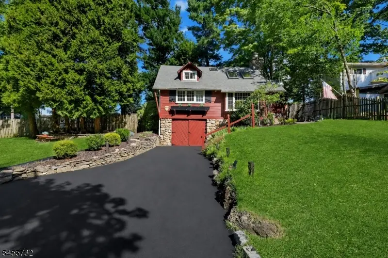 25 Park Rd, Lake Mohawk, NJ 07871 - #2