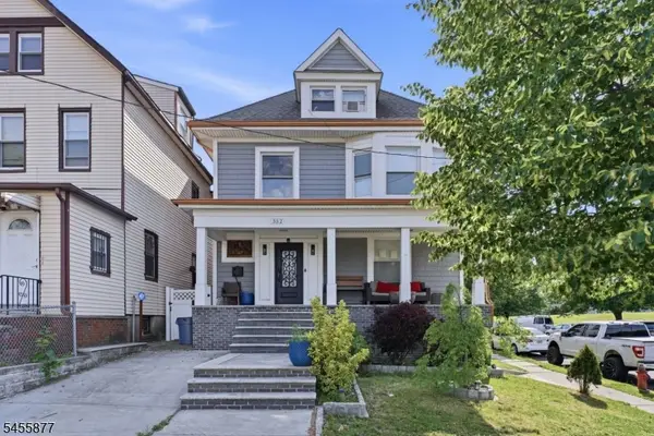 334 1st Ave #2, Elizabeth City, NJ 07206