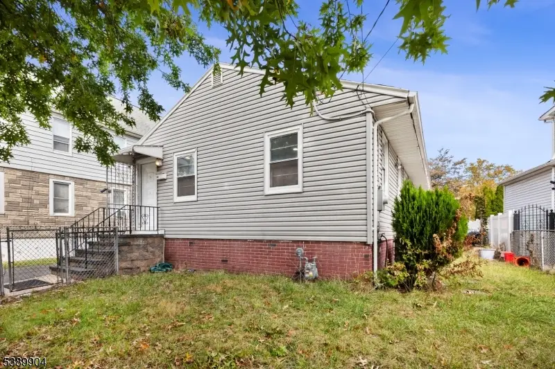 807 Canton St, Elizabeth, NJ 07202 - #2