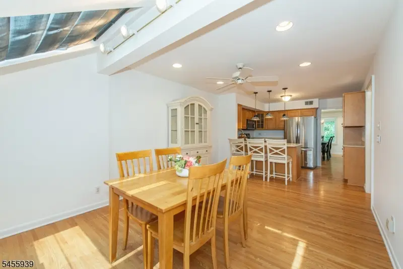 31 Lockley Ct, Mountain Lakes, NJ 07046 - #3