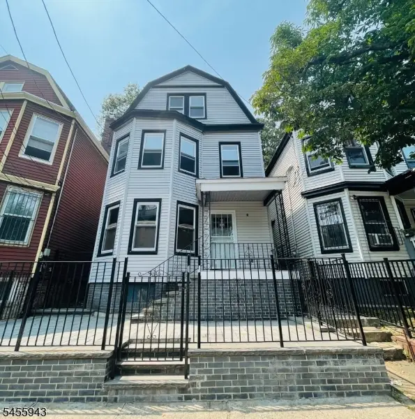 823 S 14th St, Newark, NJ 07108 - #1