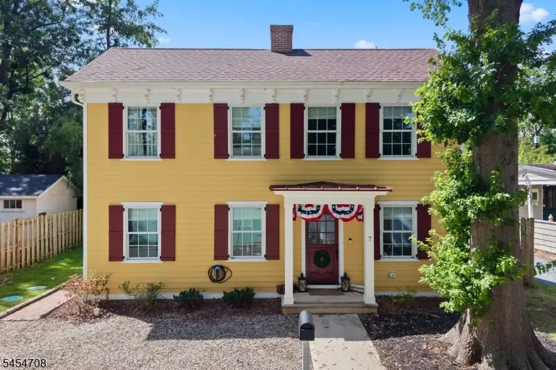 7 Alley Way, Millstone, NJ 08844 - #2